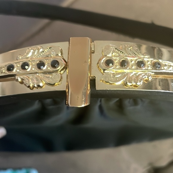 Vintage Black and Gold Clutch Bag - Picture 5 of 8